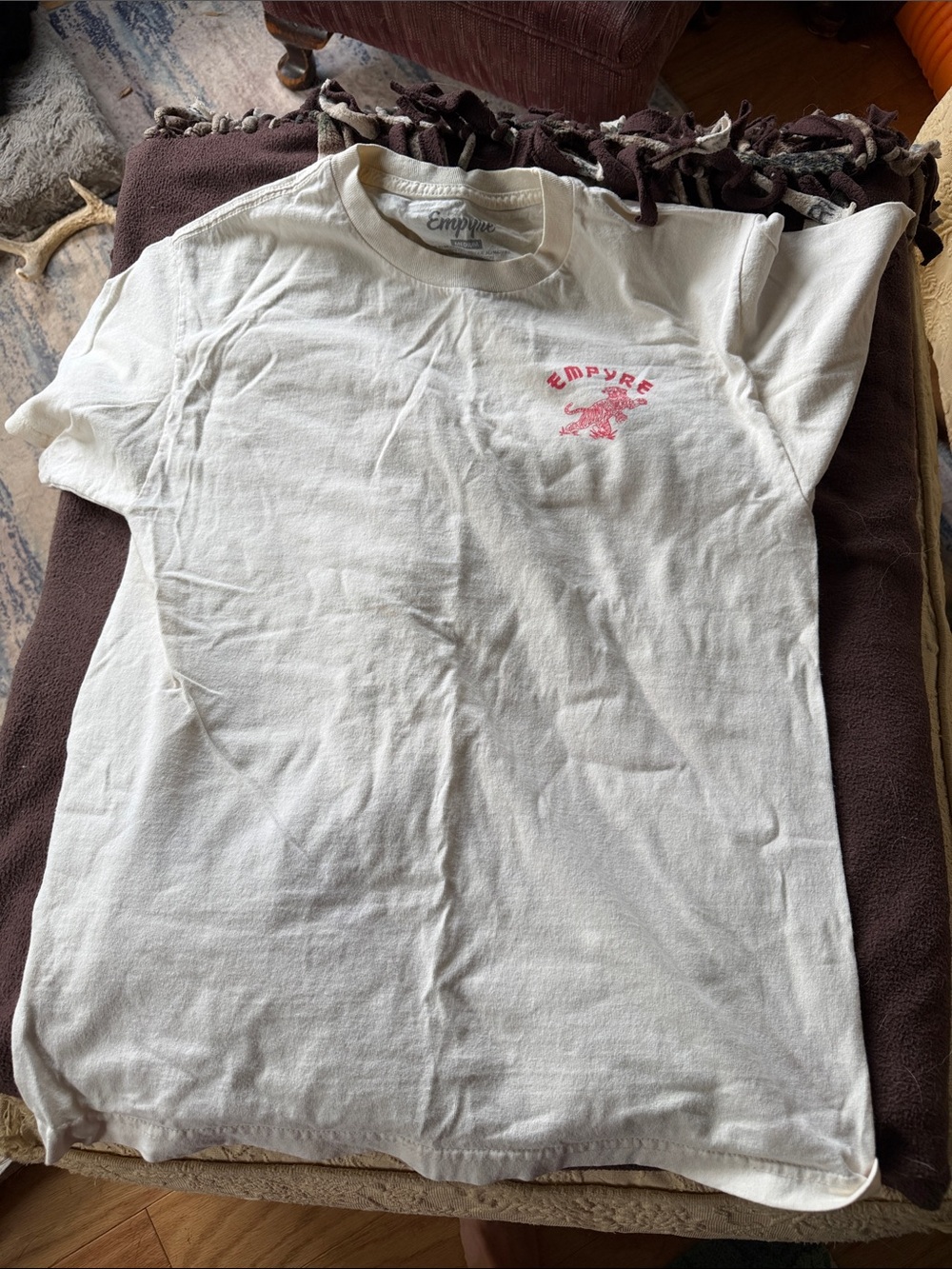 Empire T-shirt size Medium